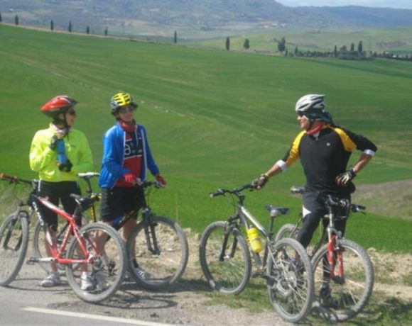 Bike tour Tuscany landscape