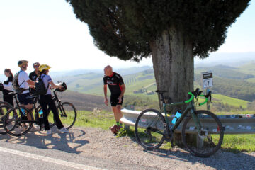 biking tuscany -luxury